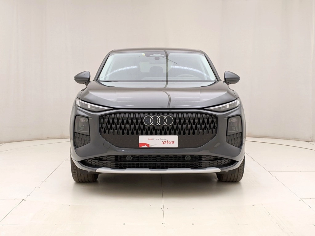 img-1 Audi Q3 Audi U1284219