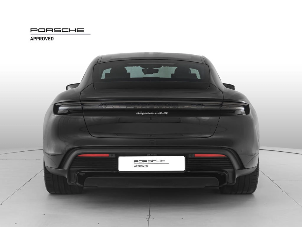img-3 Porsche Taycan Porsche U1284382