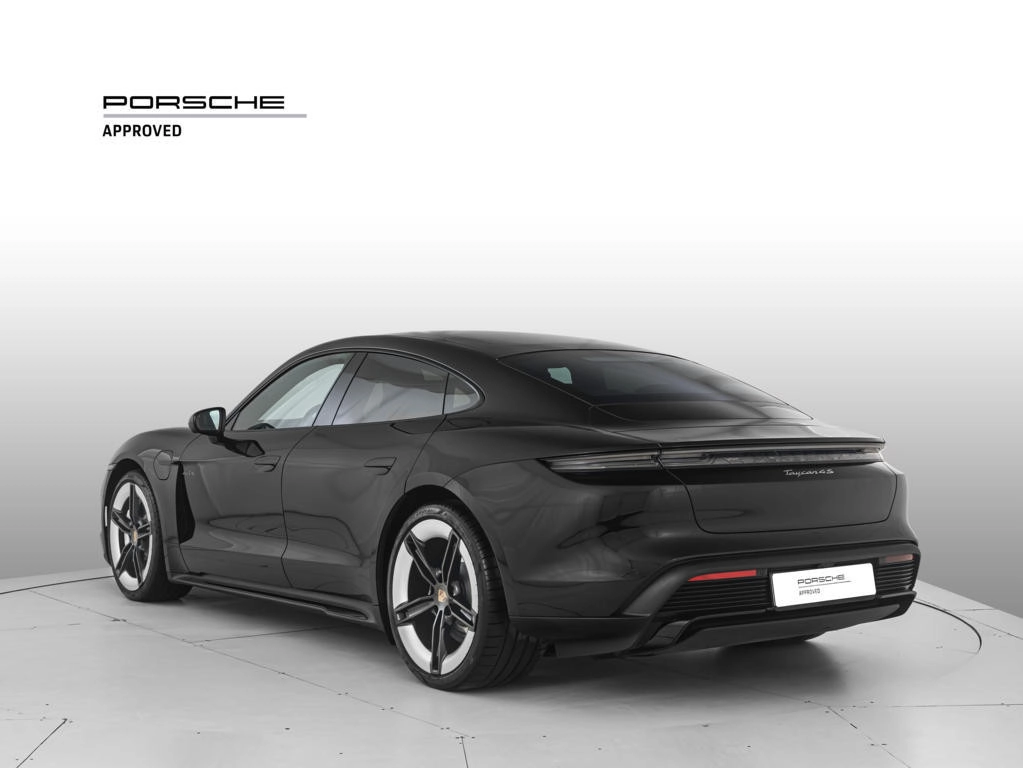 img-2 Porsche Taycan Porsche U1284382