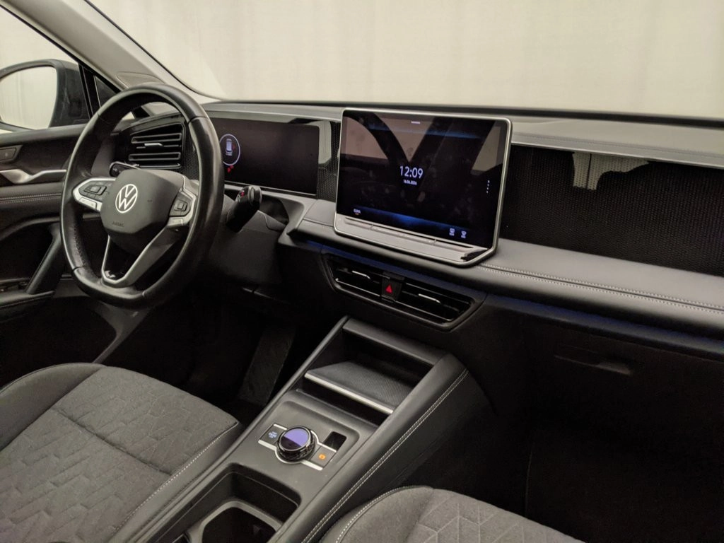 img-4 Volkswagen Tiguan Volkswagen U1283614