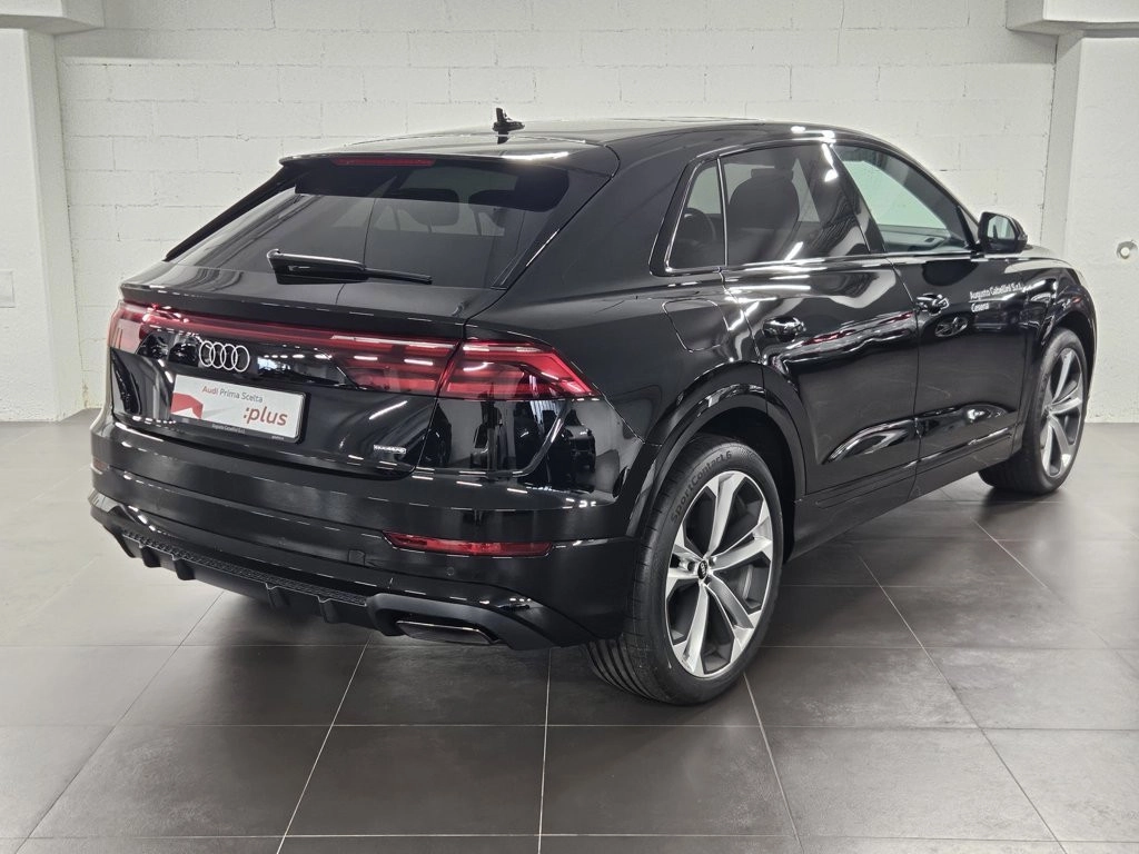 img-3 Audi Q8 Audi N1250028