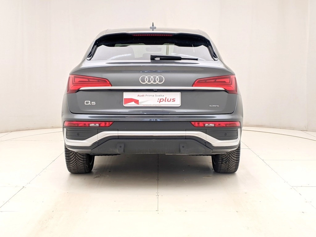 img-4 Audi Q5 Audi U1284311