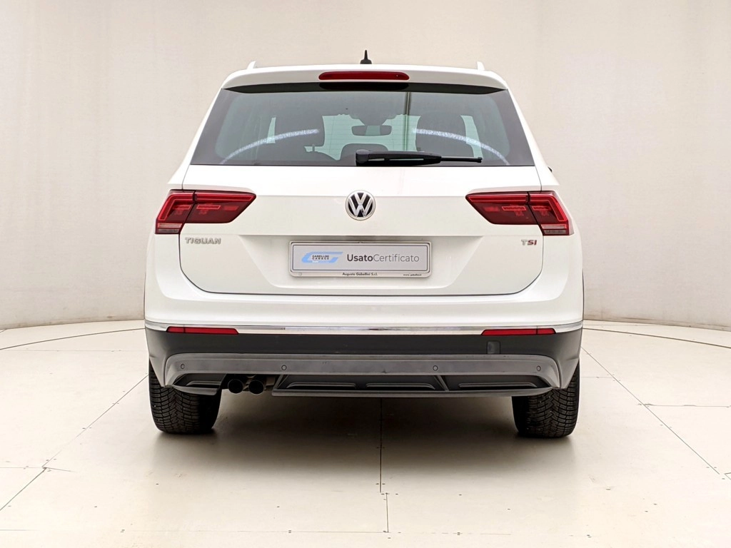 img-4 Volkswagen Tiguan Volkswagen U1282776