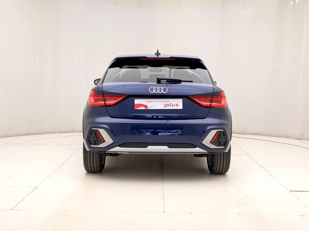 img-4 Audi A1 Audi U1284596