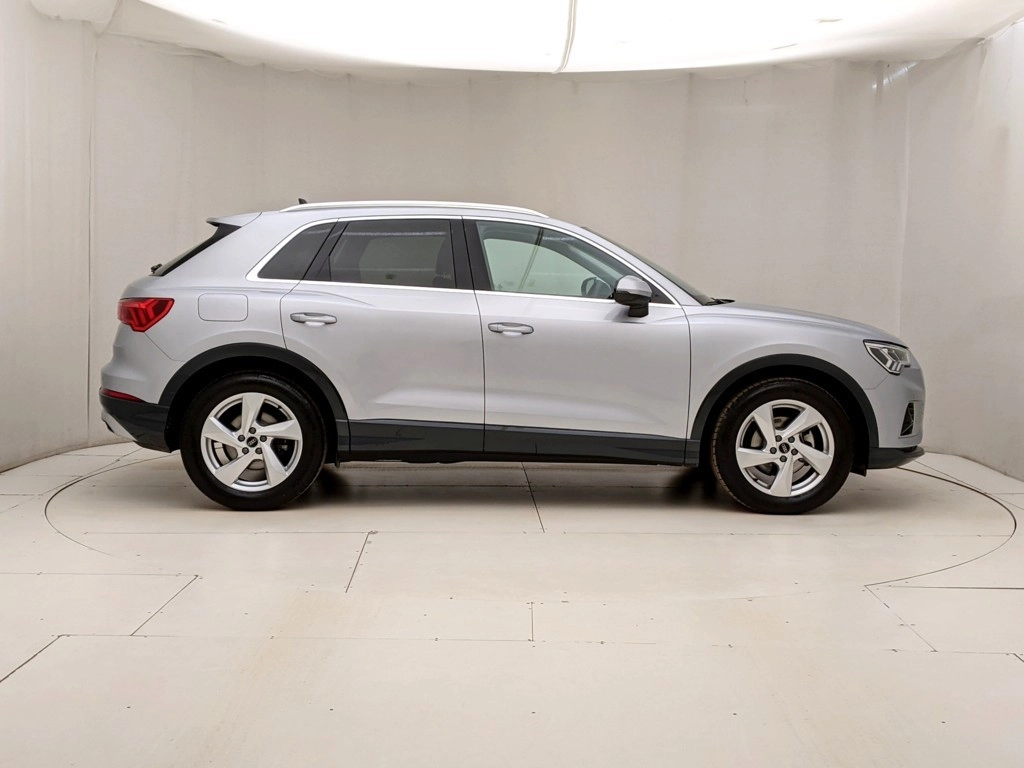 img-2 Audi Q3 Audi U1283478