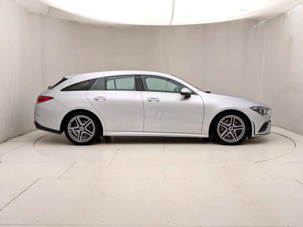 img-2 Mercedes-Benz Classe CLA Mercedes-Benz U1283344