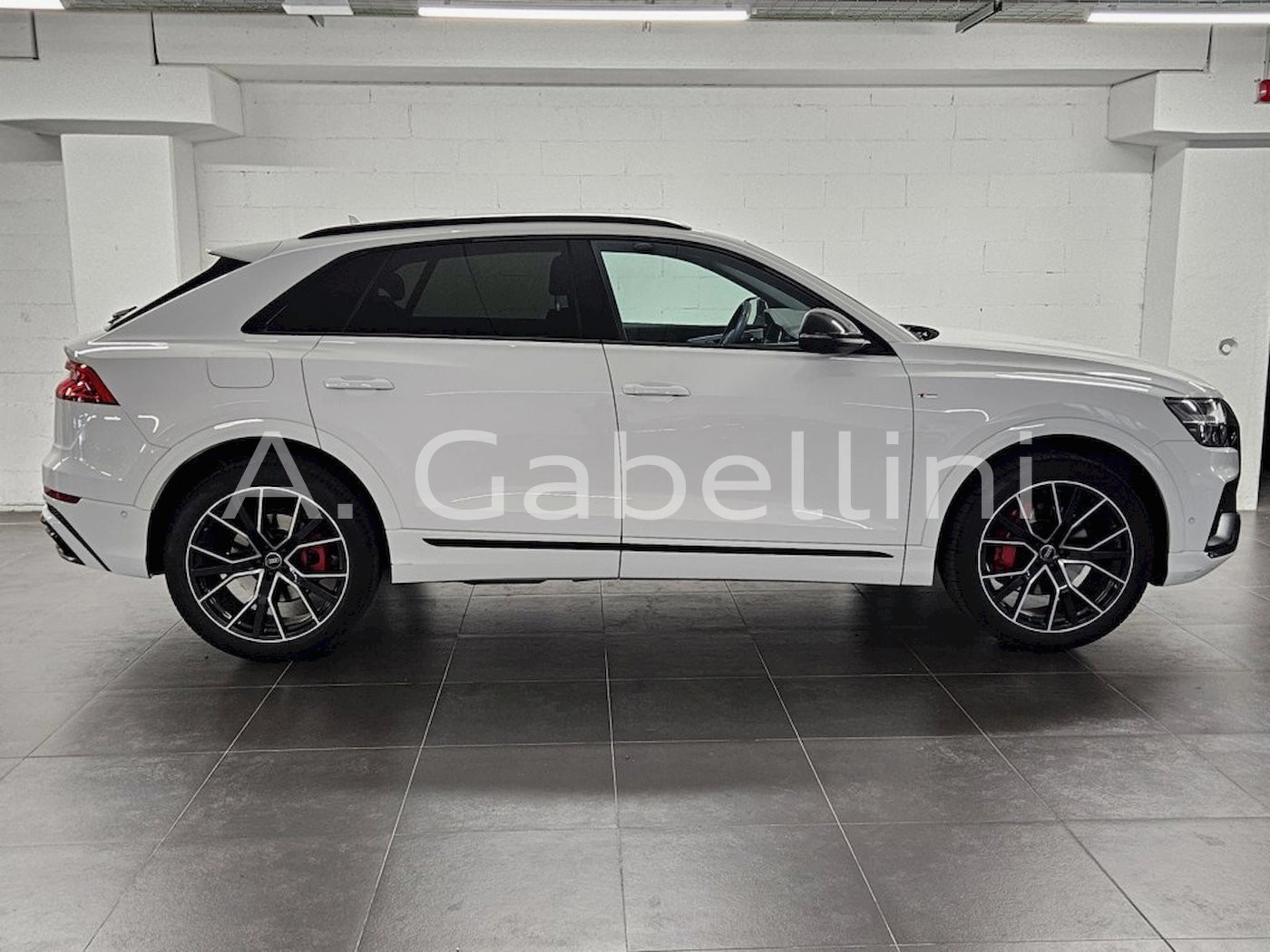 img-2 Audi Q8 Audi U1282957