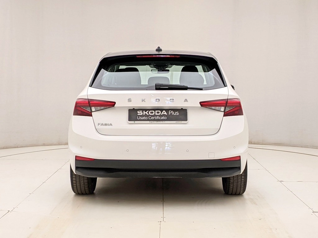 img-4 Skoda Fabia Skoda U1283818