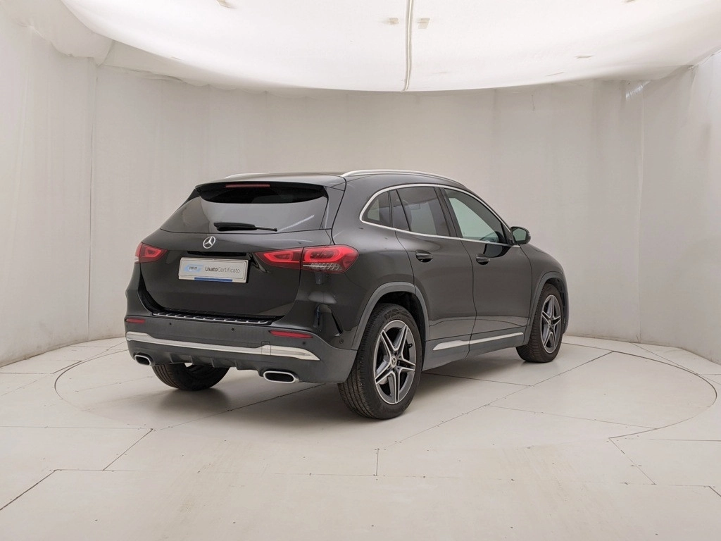 img-3 Mercedes-Benz GLA-H247 Mercedes-Benz U1284582