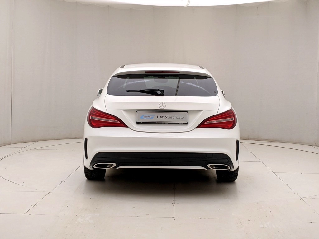img-4 Mercedes-Benz Classe CLA Mercedes-Benz U1284077