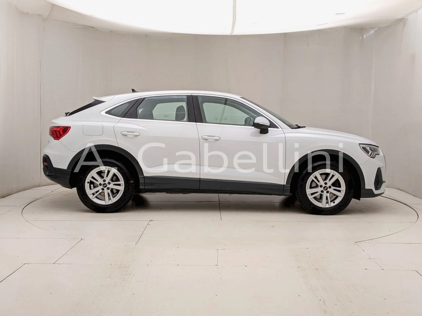 img-2 Audi Q3 Audi U1283661