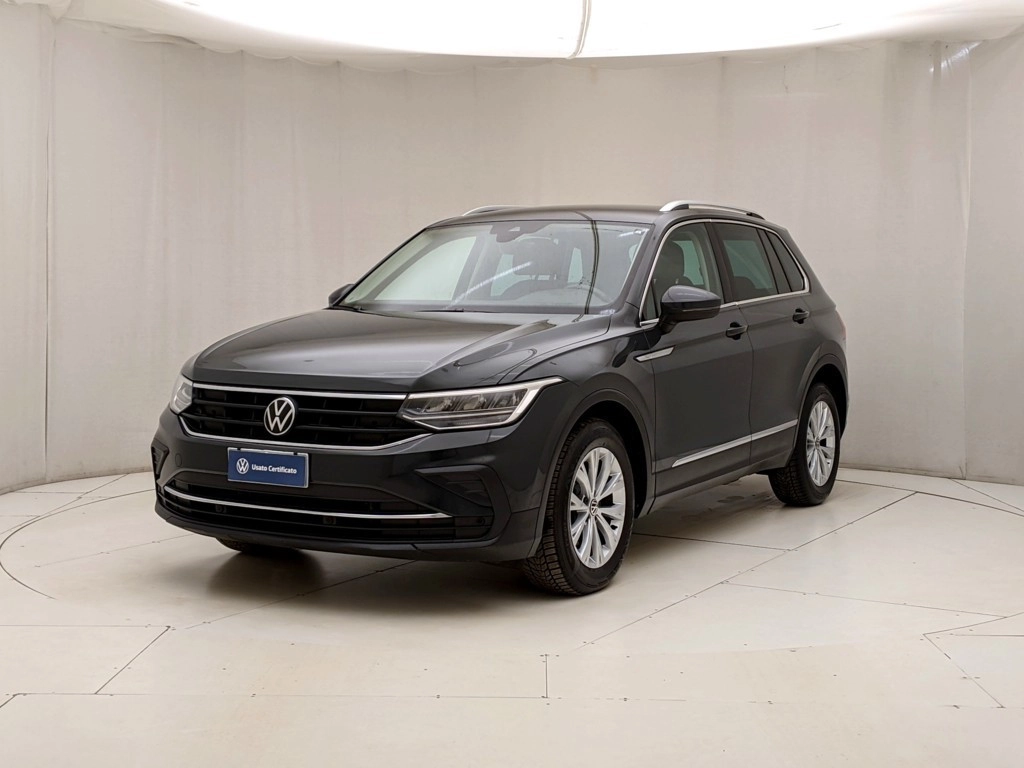 img-0 Volkswagen Tiguan Volkswagen U1283581