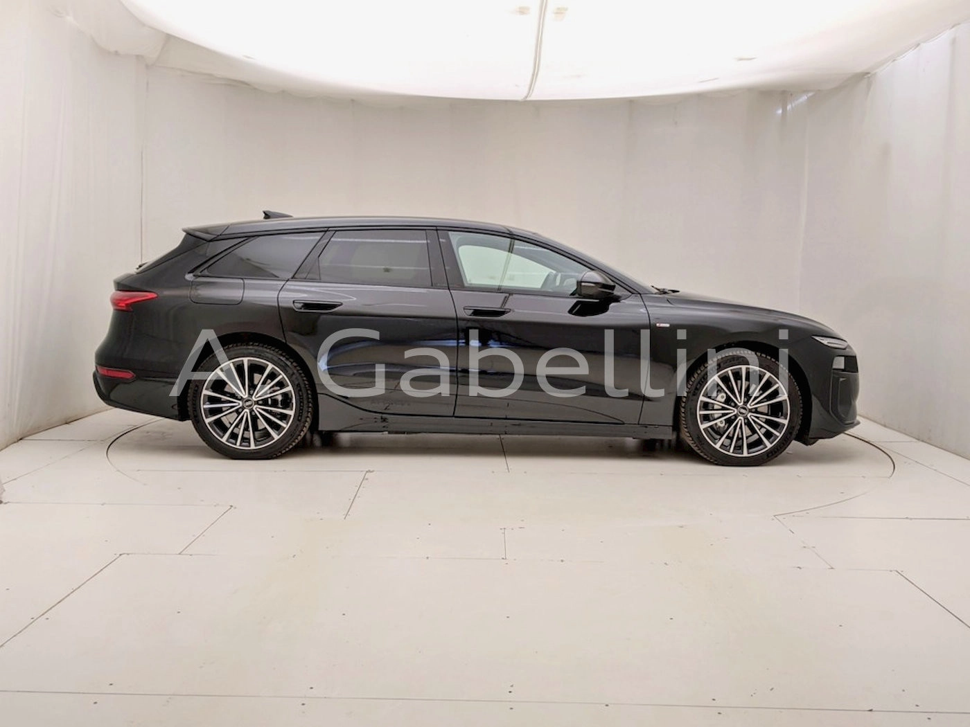 img-2 Audi e-tron Audi U1283857