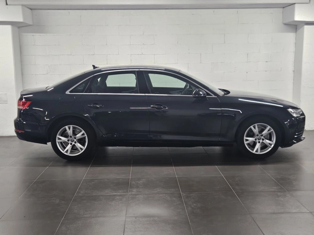 img-2 Audi A4 Audi U1284431