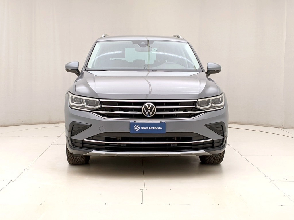 img-1 Volkswagen Tiguan Volkswagen U1283501