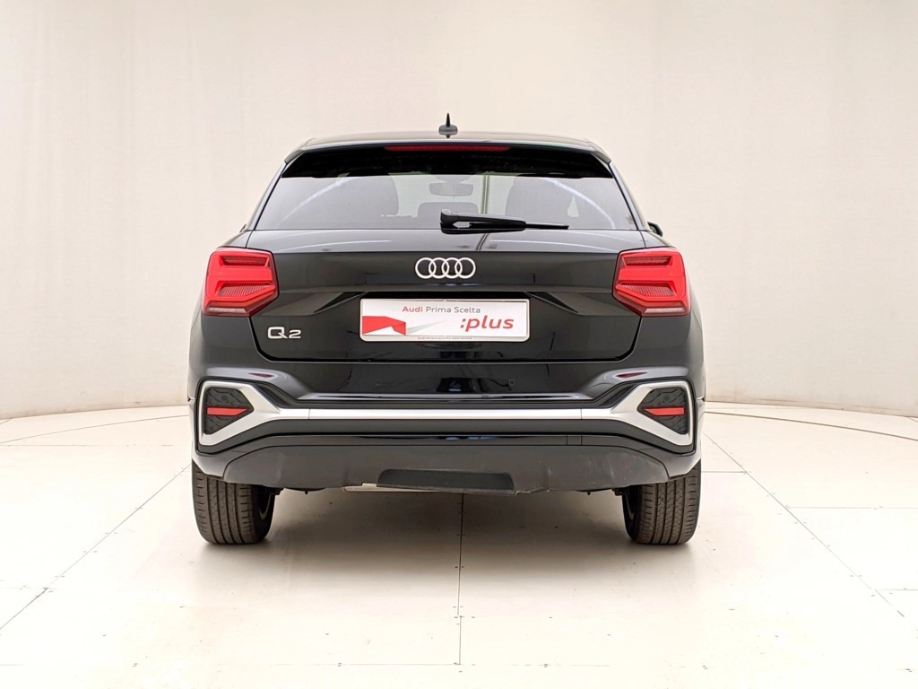 img-4 Audi Q2 Audi U1284060