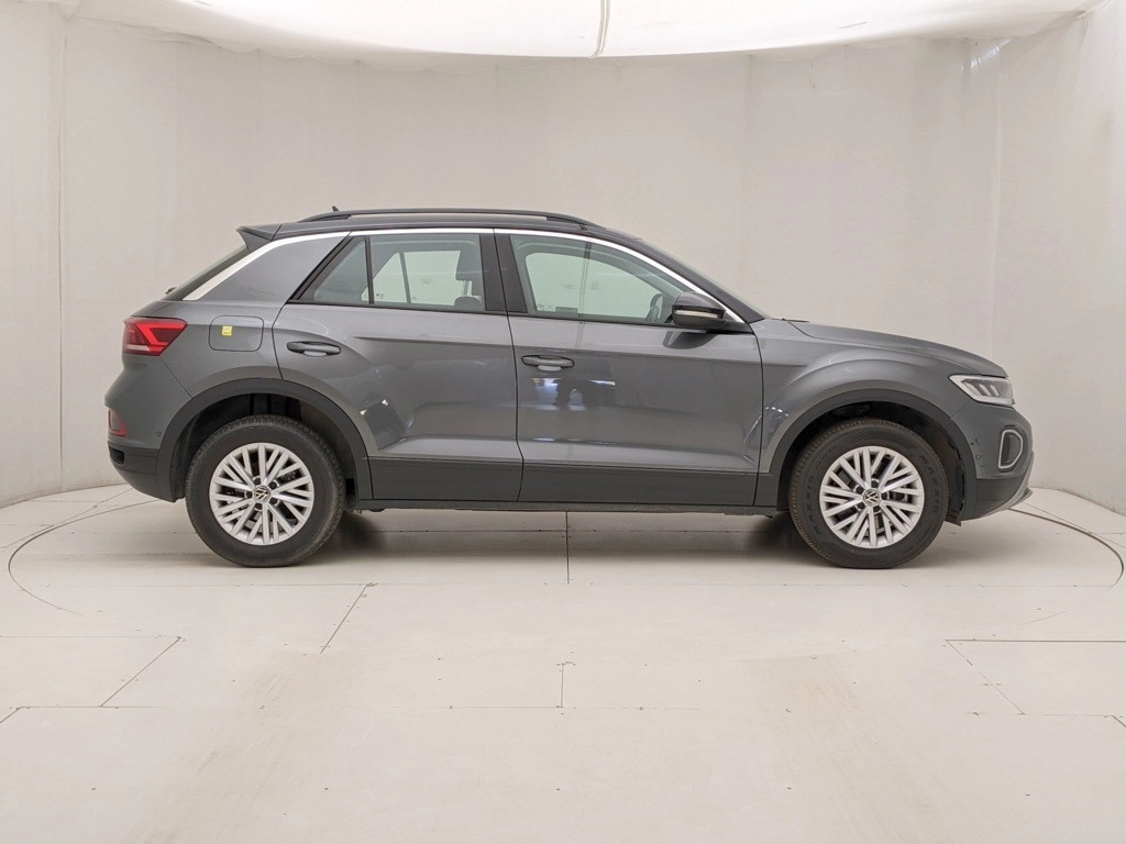 img-2 Volkswagen T-Roc Volkswagen U1284244