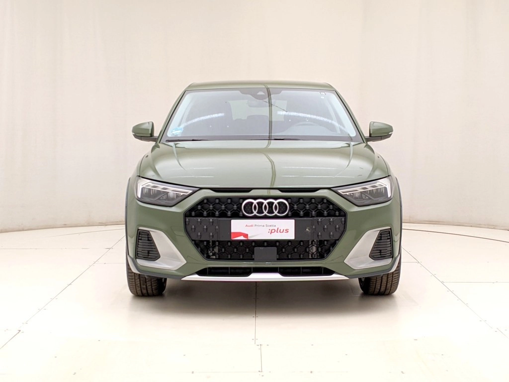 img-1 Audi A1 Audi U1284186