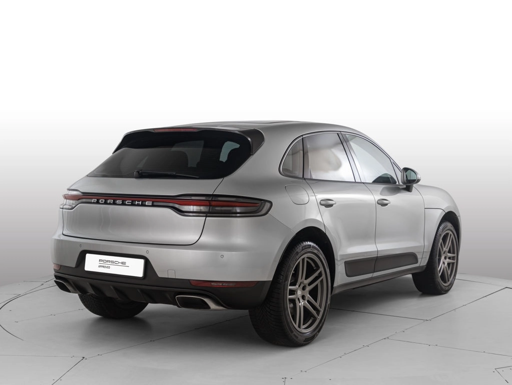img-4 Porsche Macan Porsche U1283811