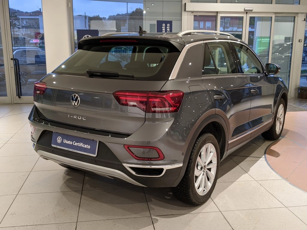img-3 Volkswagen T-Roc Volkswagen U1283375