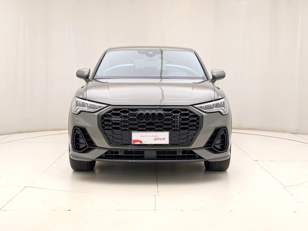 img-1 Audi Q3 Audi U1284704
