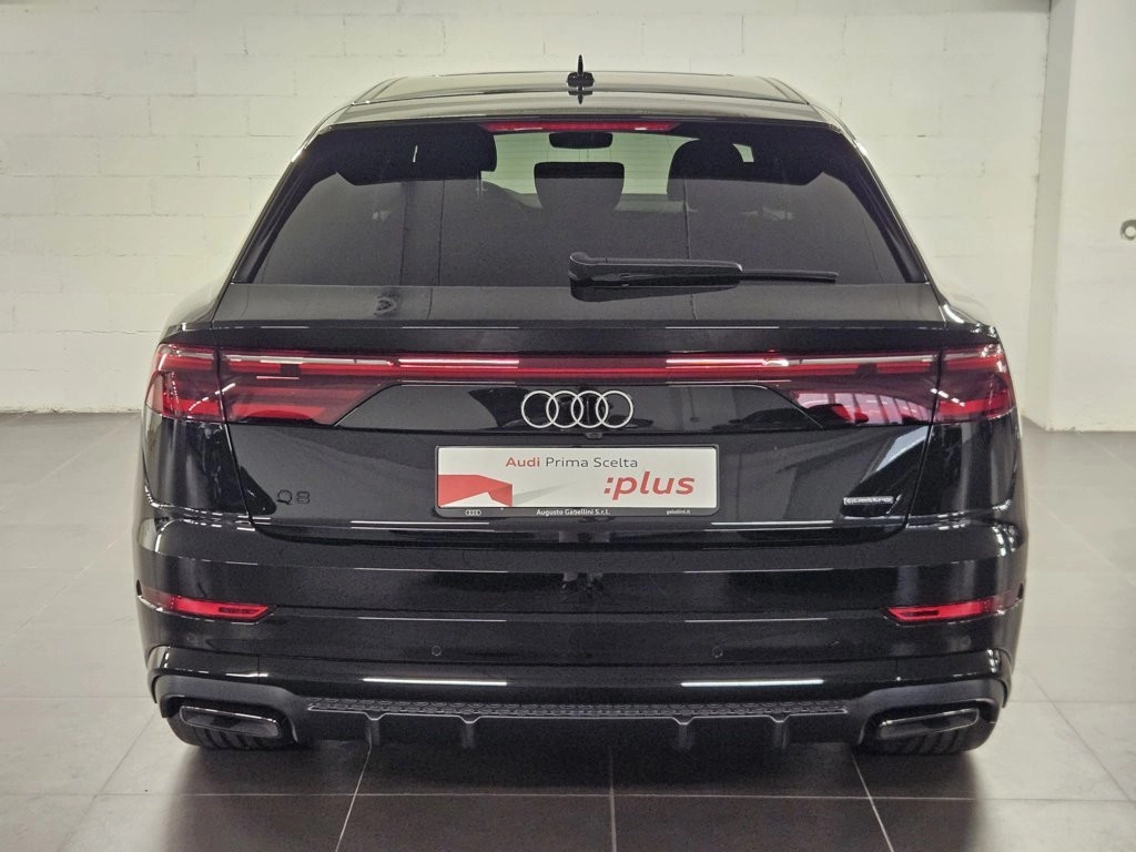 img-4 Audi Q8 Audi N1250028