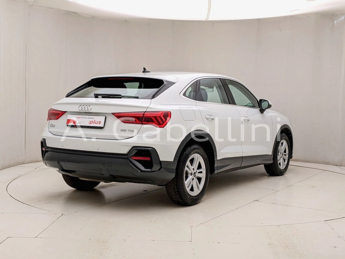 img-3 Audi Q3 Audi U1283661