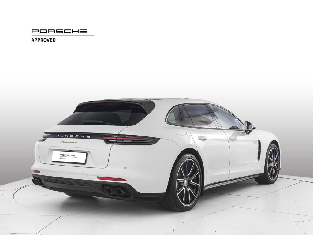 img-4 Porsche Panamera Porsche U1284329
