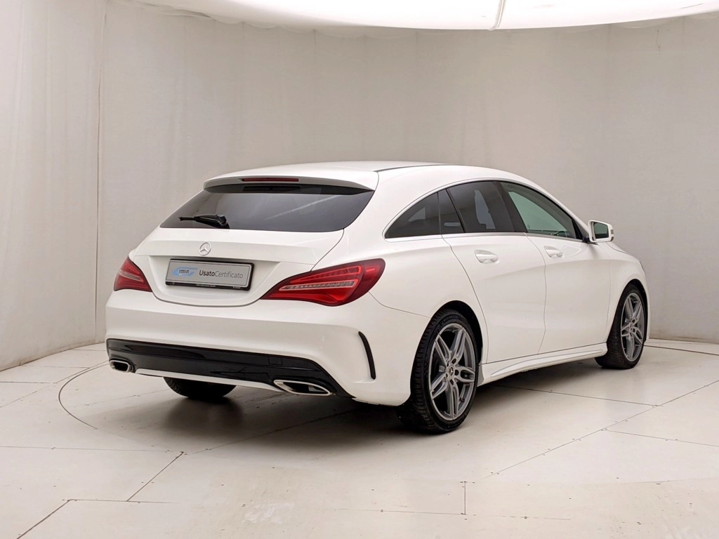 img-3 Mercedes-Benz Classe CLA Mercedes-Benz U1284077