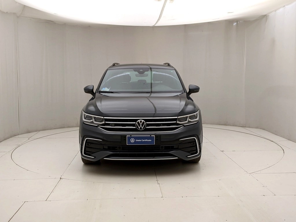 img-1 Volkswagen Tiguan Volkswagen U1281850