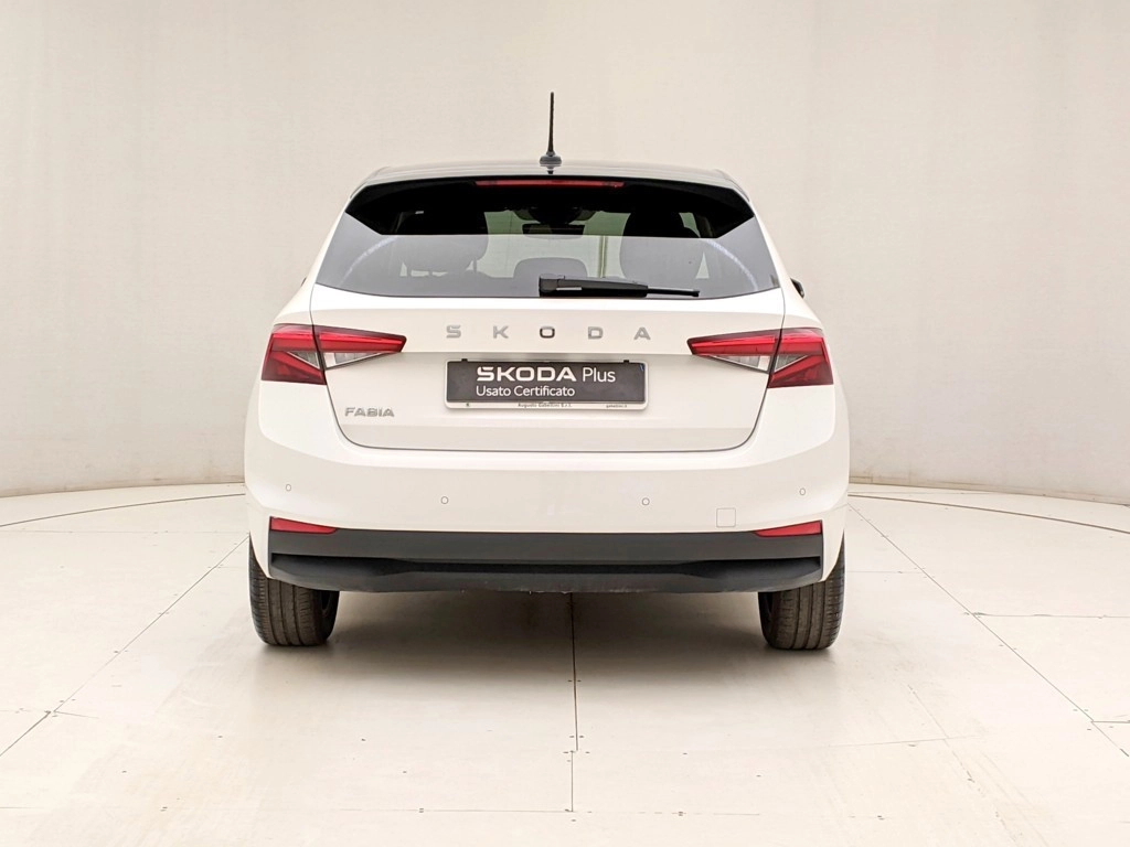 img-4 Skoda Fabia Skoda U1284151