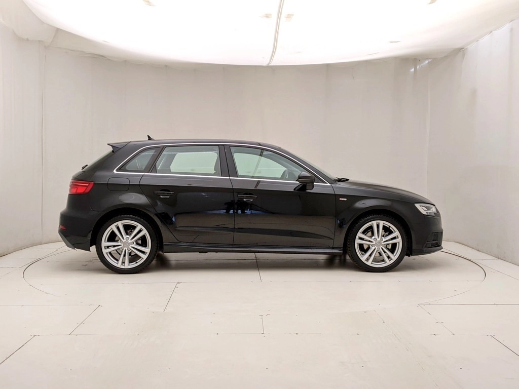 img-2 Audi A3 Audi U1284261