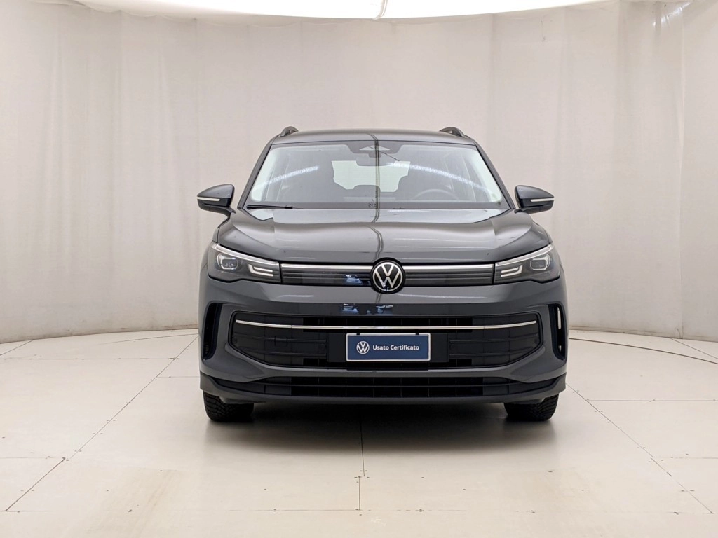 img-1 Volkswagen Tiguan Volkswagen U1284405