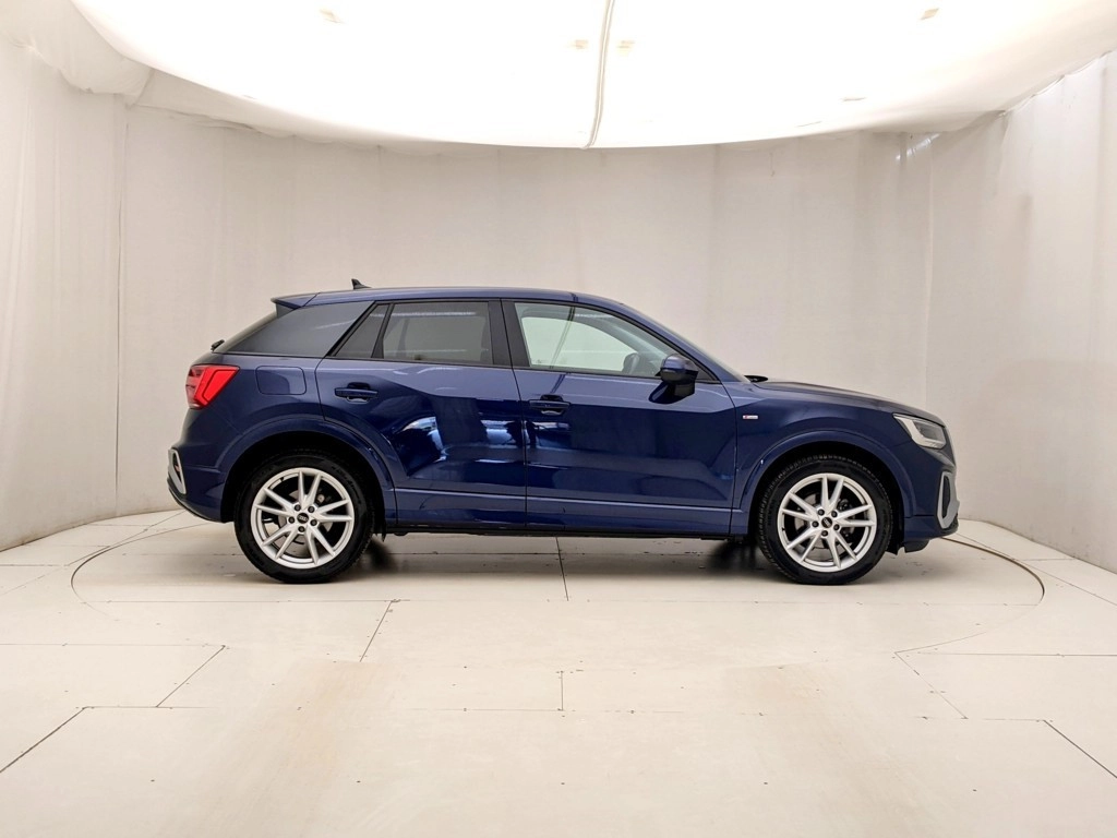 img-2 Audi Q2 Audi U1284175
