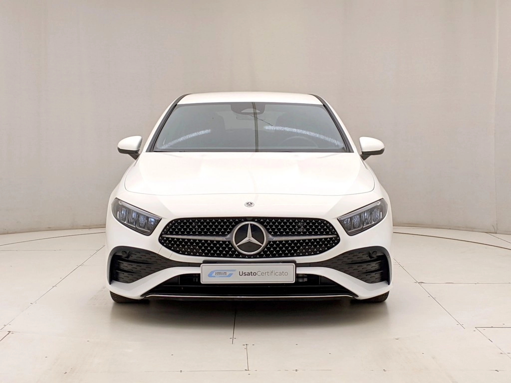 img-1 Mercedes-Benz Classe A Mercedes-Benz U1284387