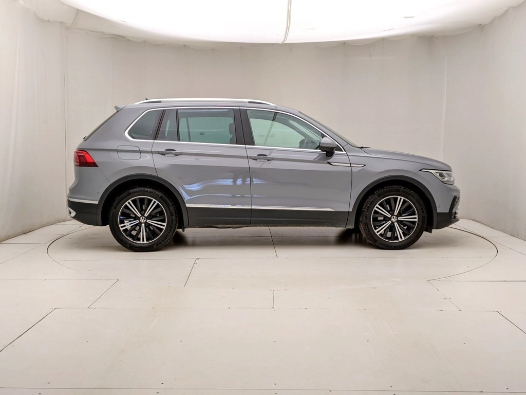 img-2 Volkswagen Tiguan Volkswagen U1283501