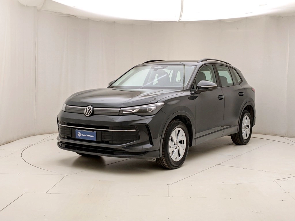 img-0 Volkswagen Tiguan Volkswagen U1283614