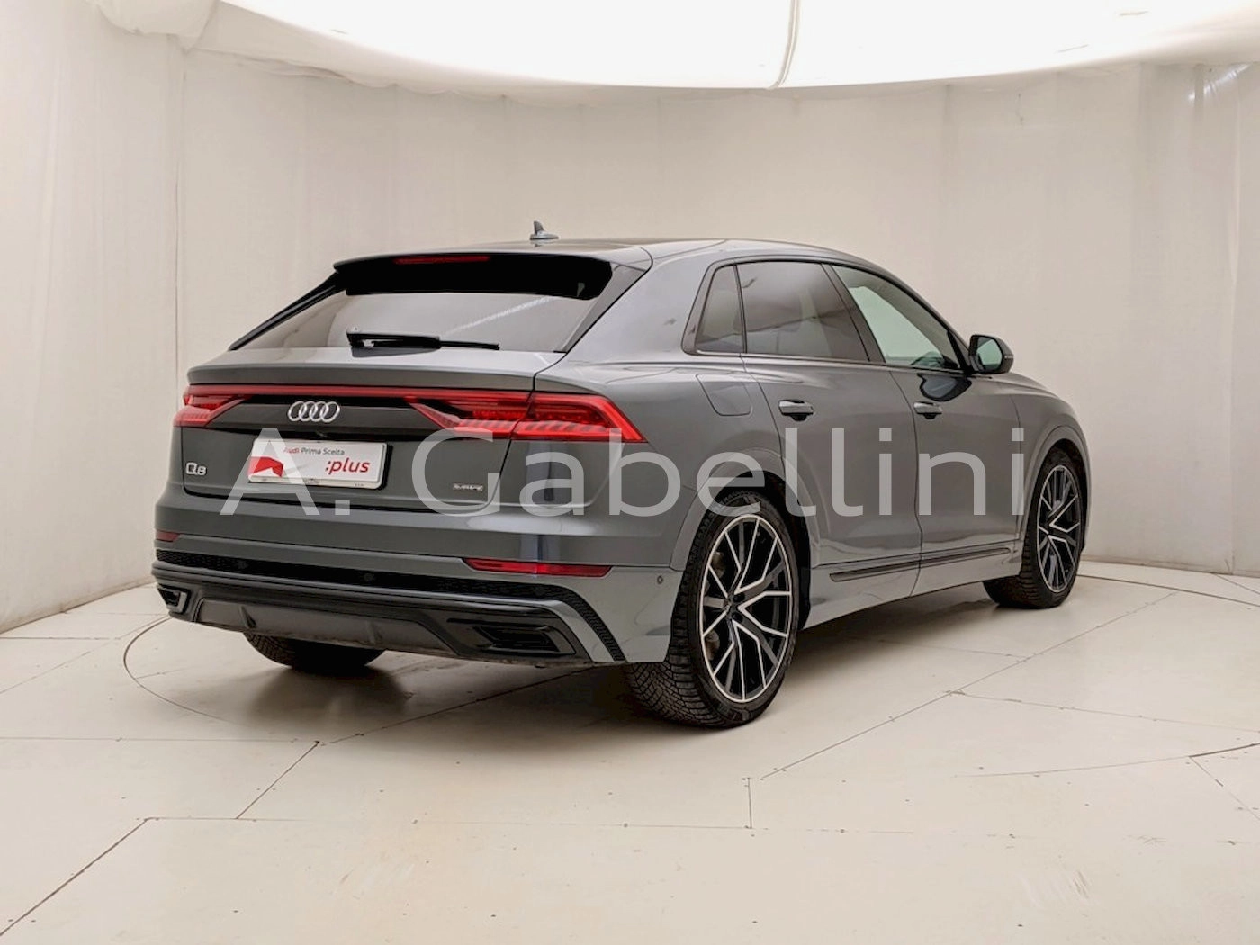 img-3 Audi Q8 Audi U1283459