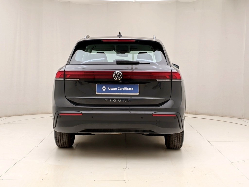 img-3 Volkswagen Tiguan Volkswagen U1283614