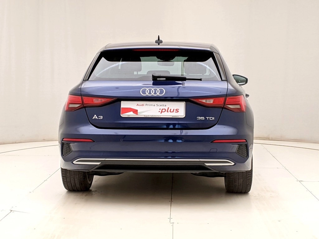 img-4 Audi A3 Audi U1284091