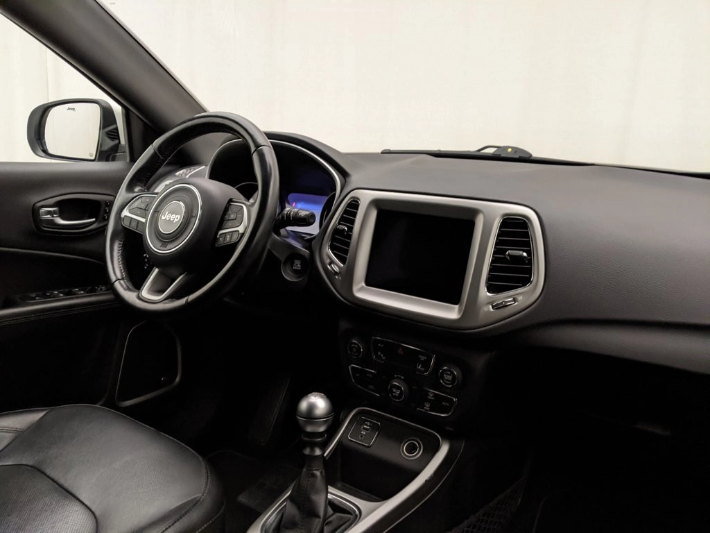 img-4 Jeep Compass Jeep U1284072