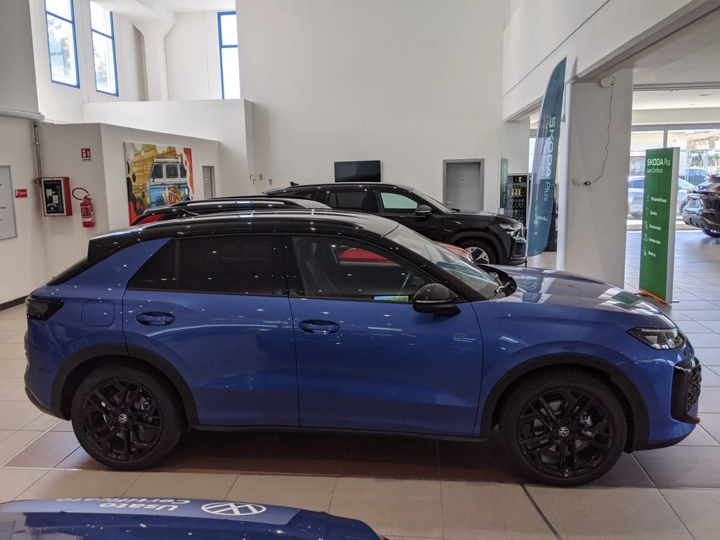 img-2 Volkswagen T-Roc Volkswagen N1248706