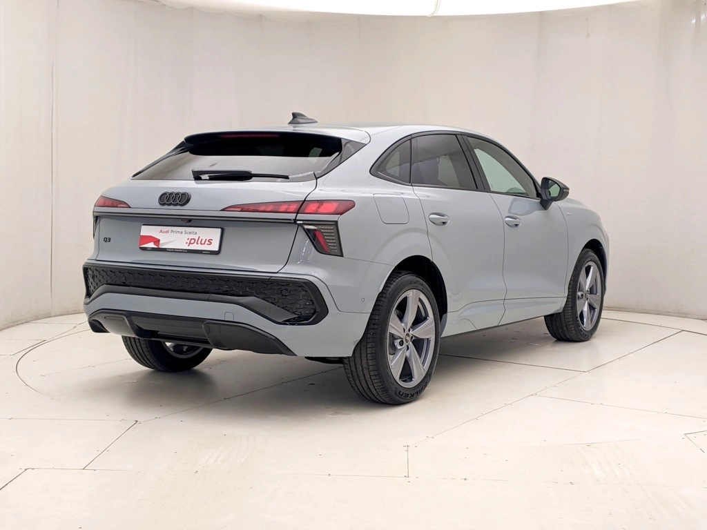 img-3 Audi Q3 Audi N1249424