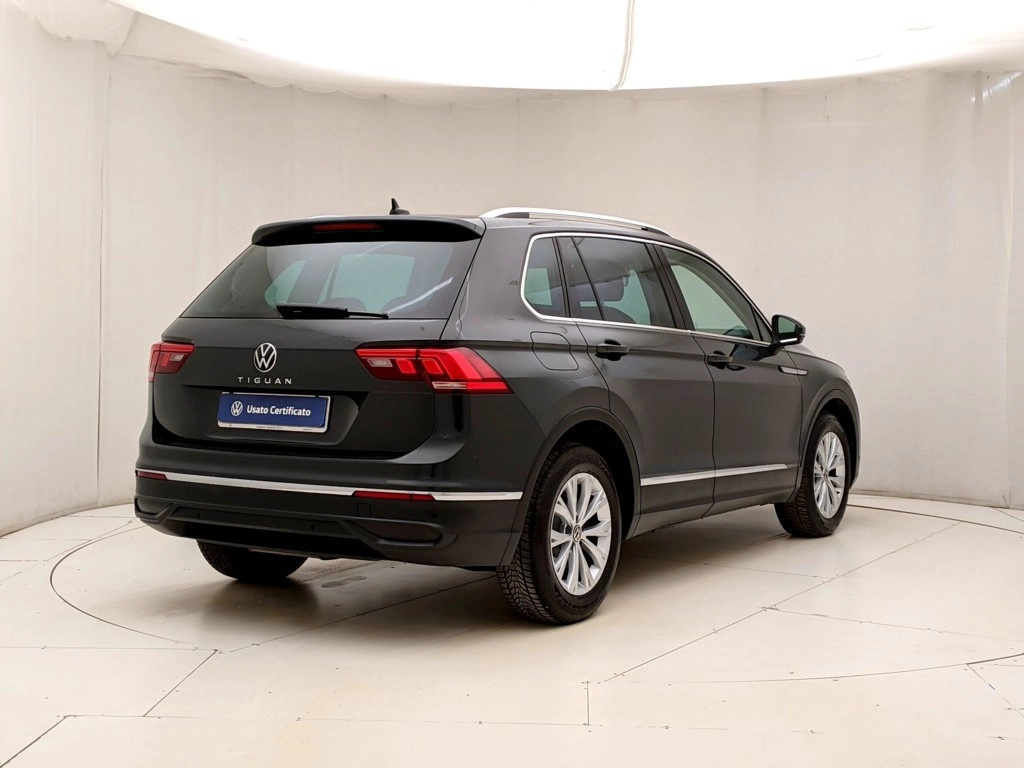 img-3 Volkswagen Tiguan Volkswagen U1283581