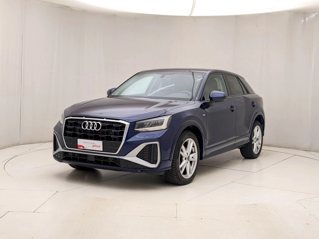 img-0 Audi Q2 Audi U1284175