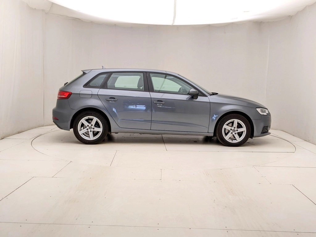 img-2 Audi A3 Audi U1284224