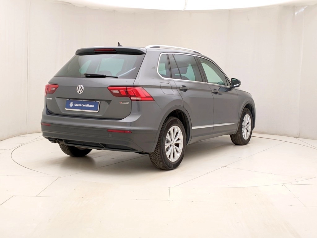 img-3 Volkswagen Tiguan Volkswagen U1283993