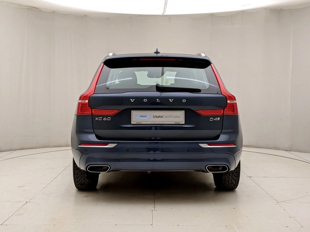 img-4 Volvo XC60 Volvo U1283596
