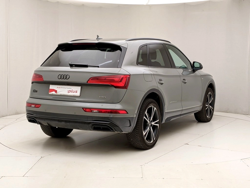 img-1 Audi Q5 Audi U1283694