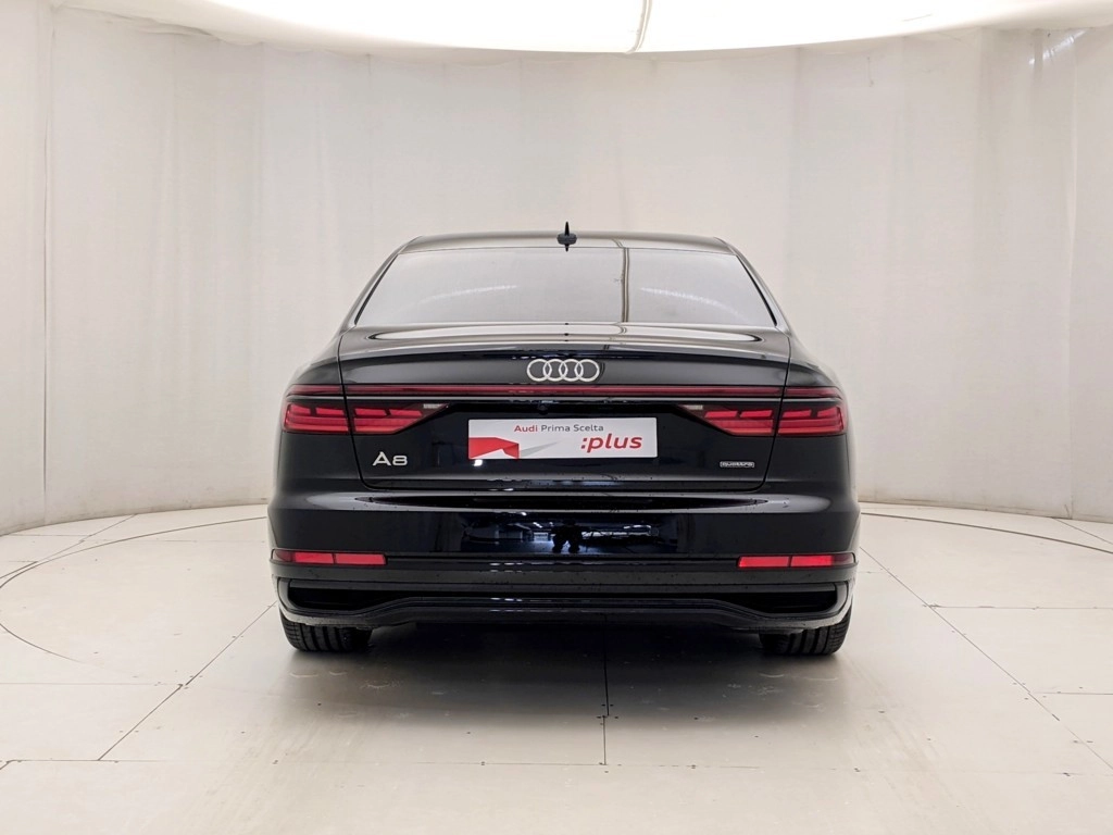 img-4 Audi S8 Audi N1246258
